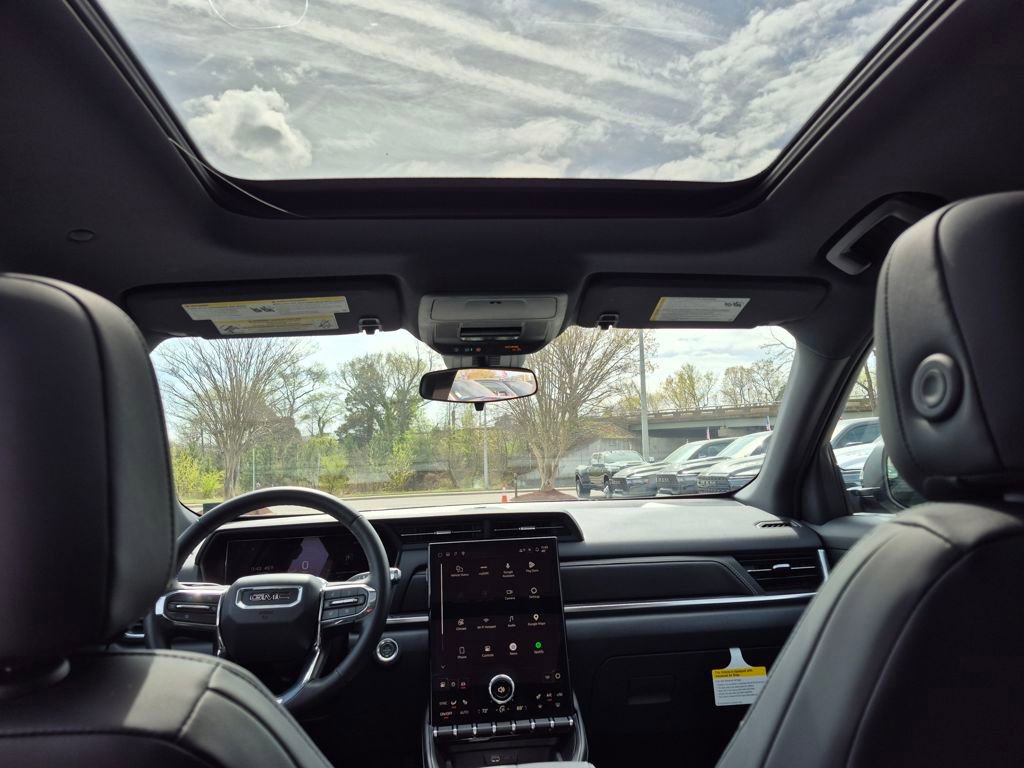 Used 2026 GMC Terrain Elevation w/ Elevation Premium Package image 11