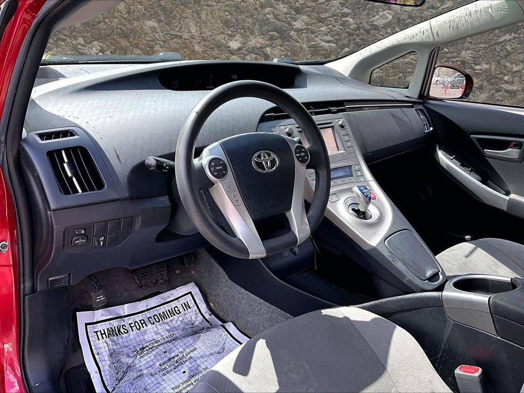 Used 2015 Toyota Prius Three image 11