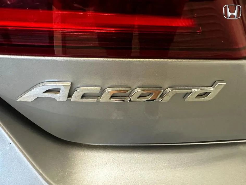 Used 2017 Honda Accord Sport image 31