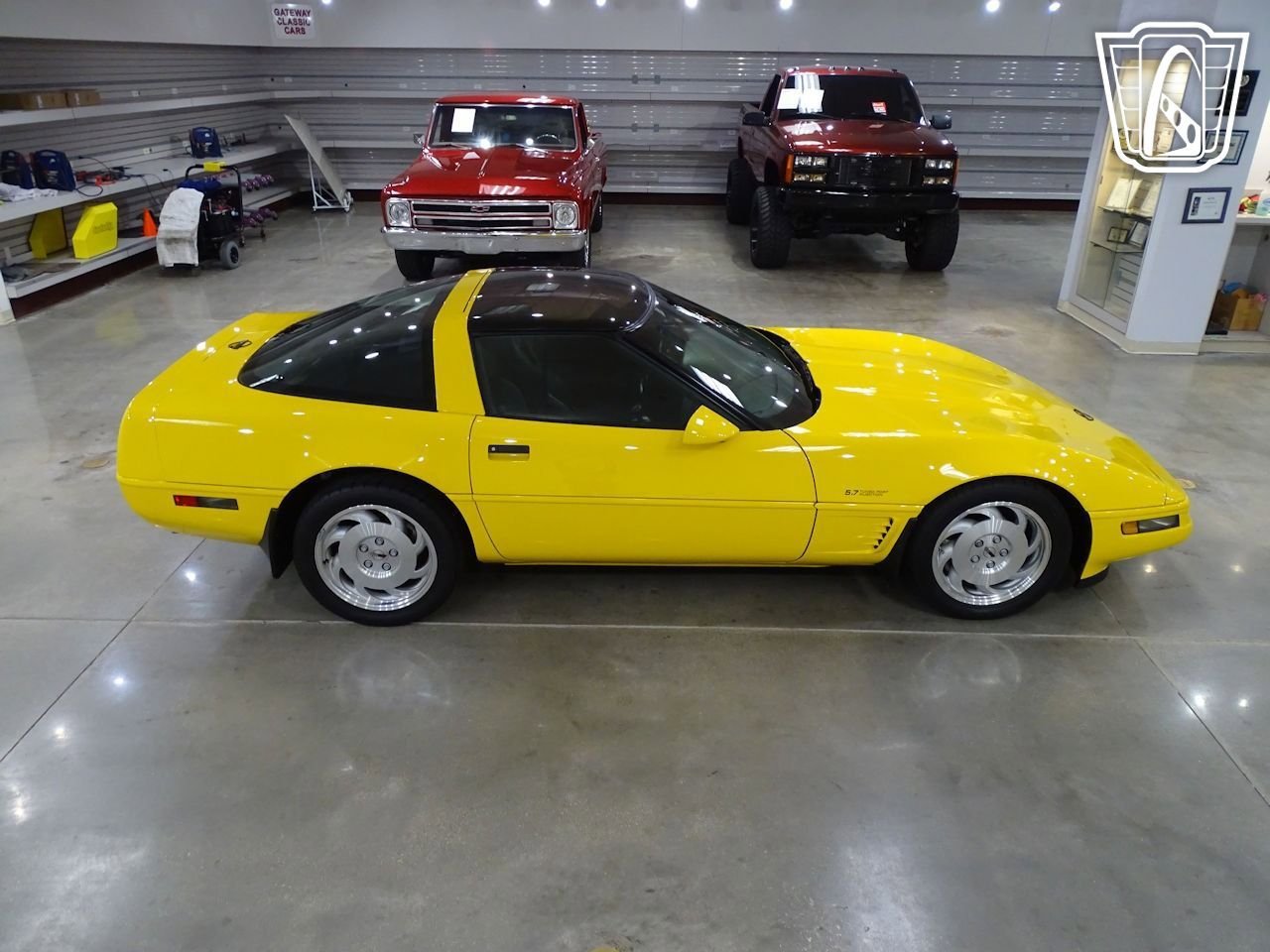 Used 1996 Chevrolet Corvette Coupe RWD image 18