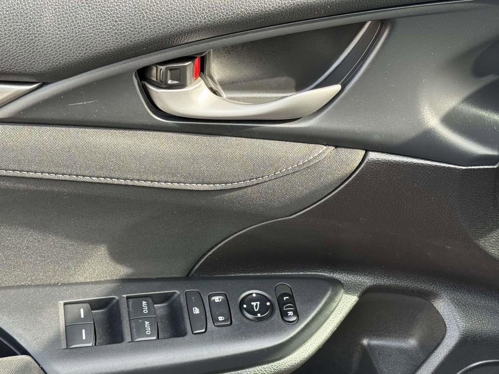 Used 2021 Honda Civic EX image 10