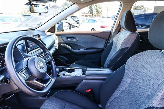 Used 2023 Nissan Rogue SV image 20