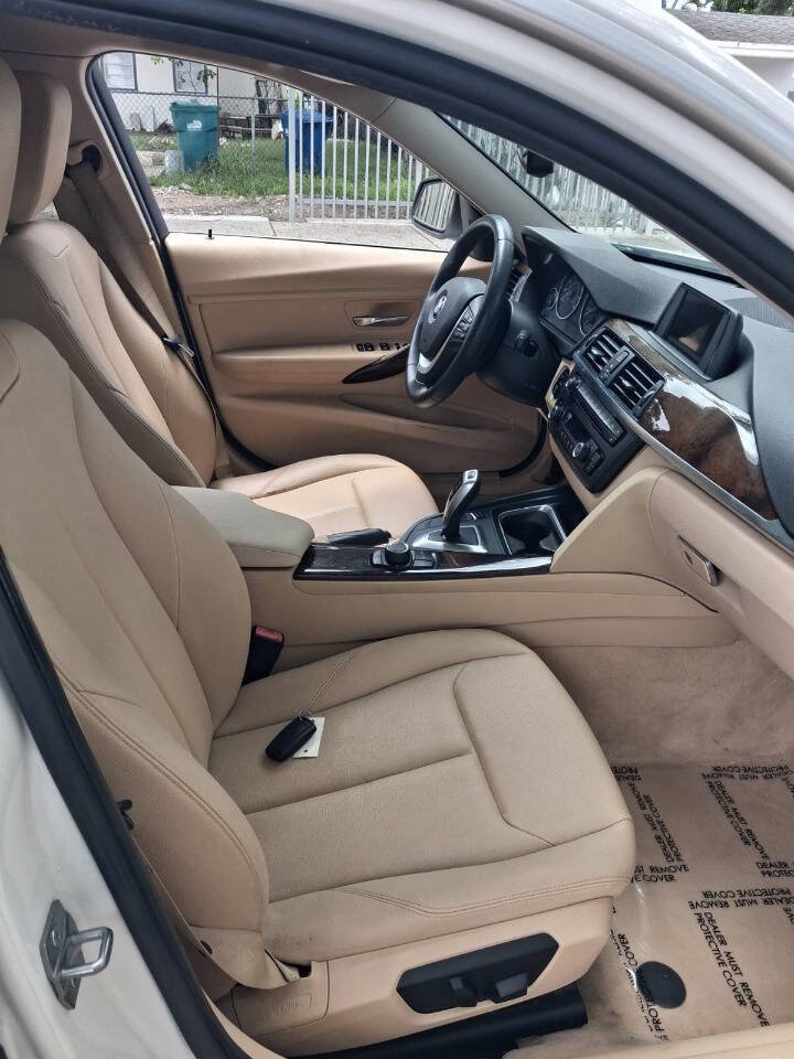 Used 2015 BMW 328i Sedan RWD image 5