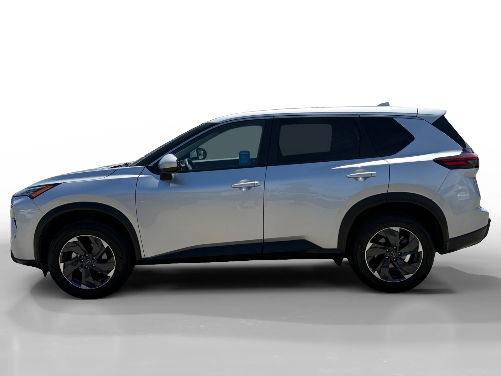 Used 2024 Nissan Rogue SV AWD/4WD image 2