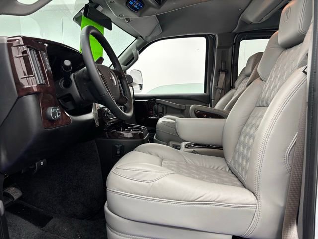 New 2026 GMC Savana 2500 image 18
