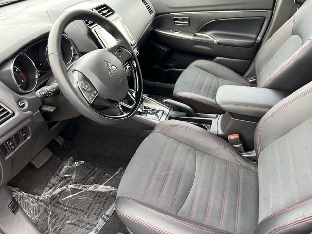 Used 2025 Mitsubishi Outlander Sport AWD image 23