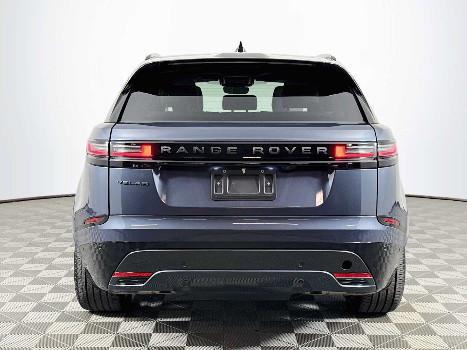 Used 2026 Land Rover Range Rover Velar Dynamic SE AWD/4WD image 6