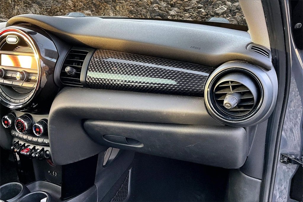 Used 2016 MINI Cooper S image 15