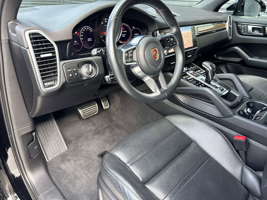 Certified 2023 Porsche Cayenne S Platinum image 4