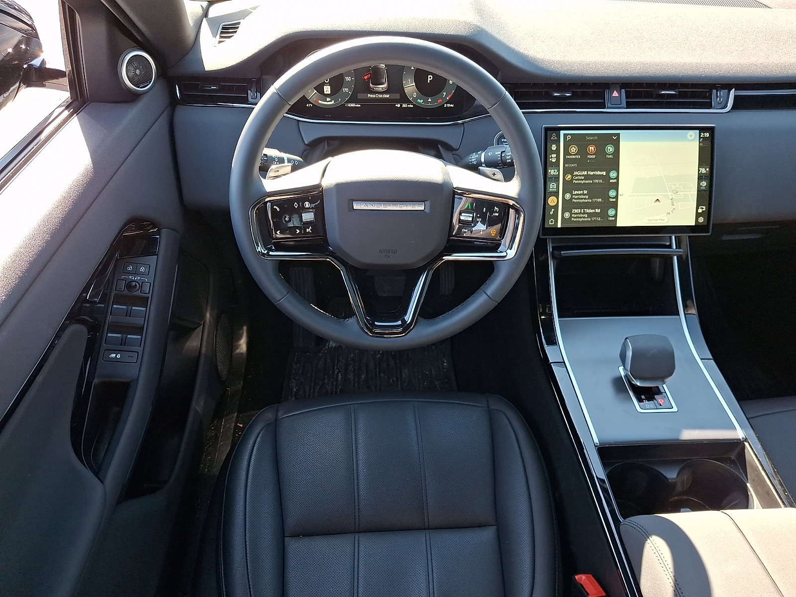 Used 2026 Land Rover Range Rover Evoque S image 11