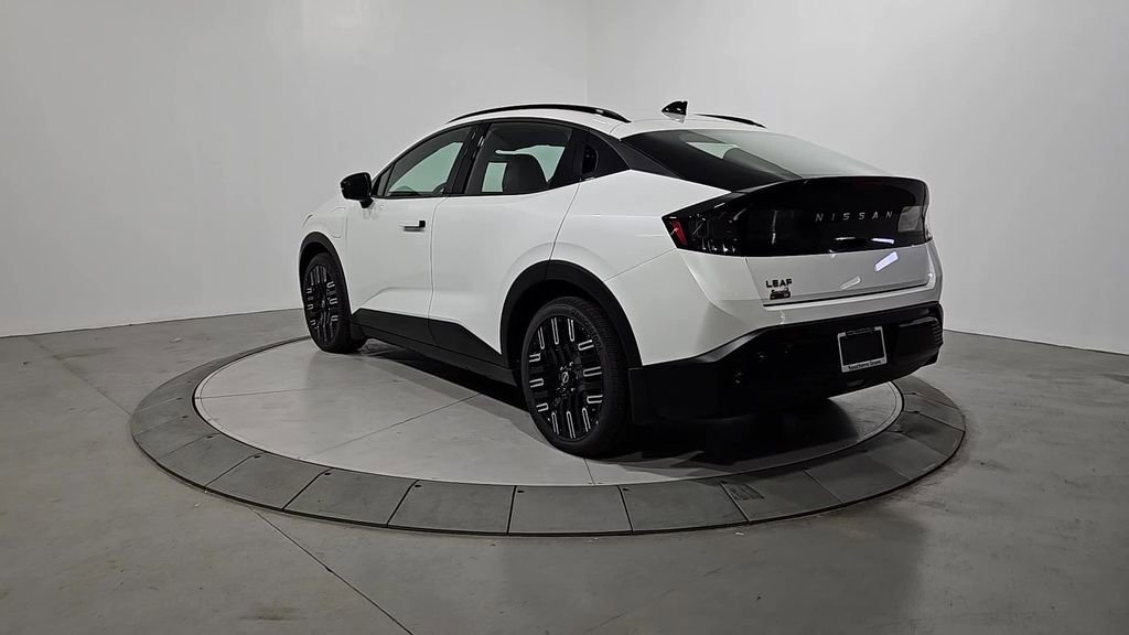 New 2026 Nissan Leaf Platinum+ image 3