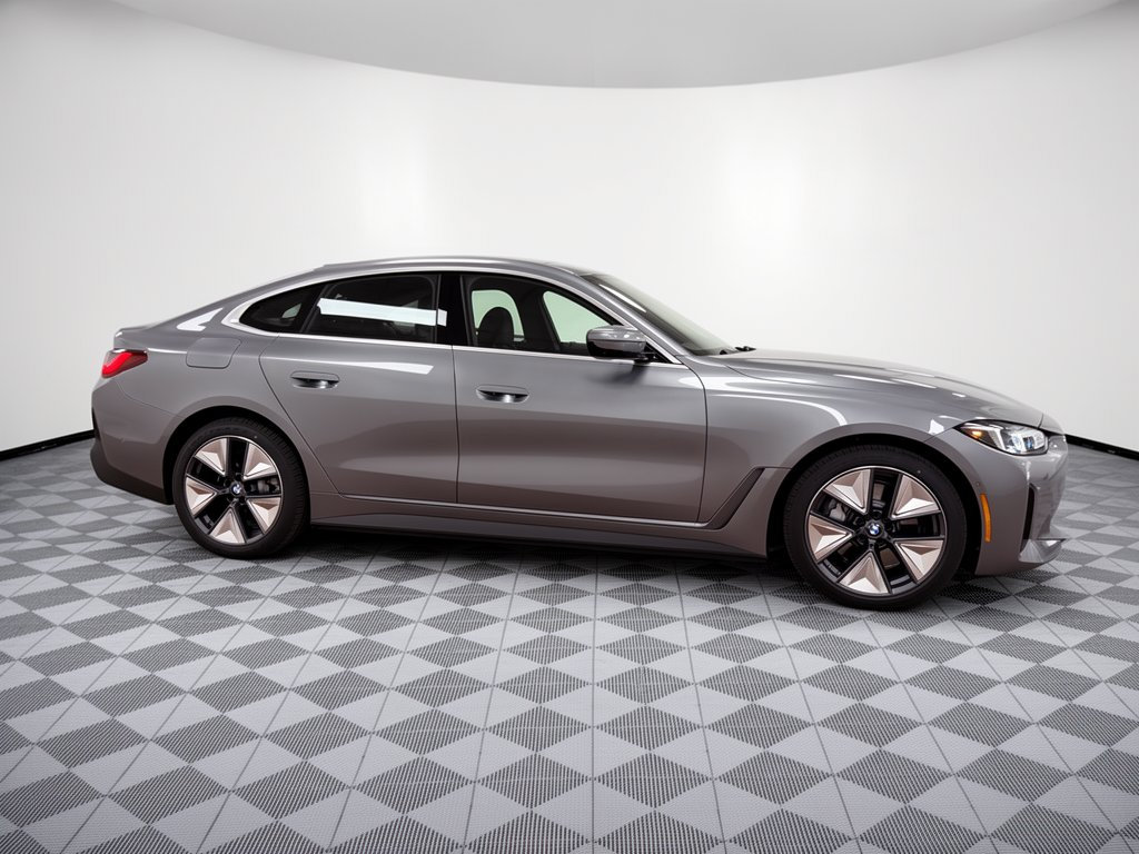 Used 2026 BMW i4 xDrive40i w/ Premium Package AWD/4WD image 8
