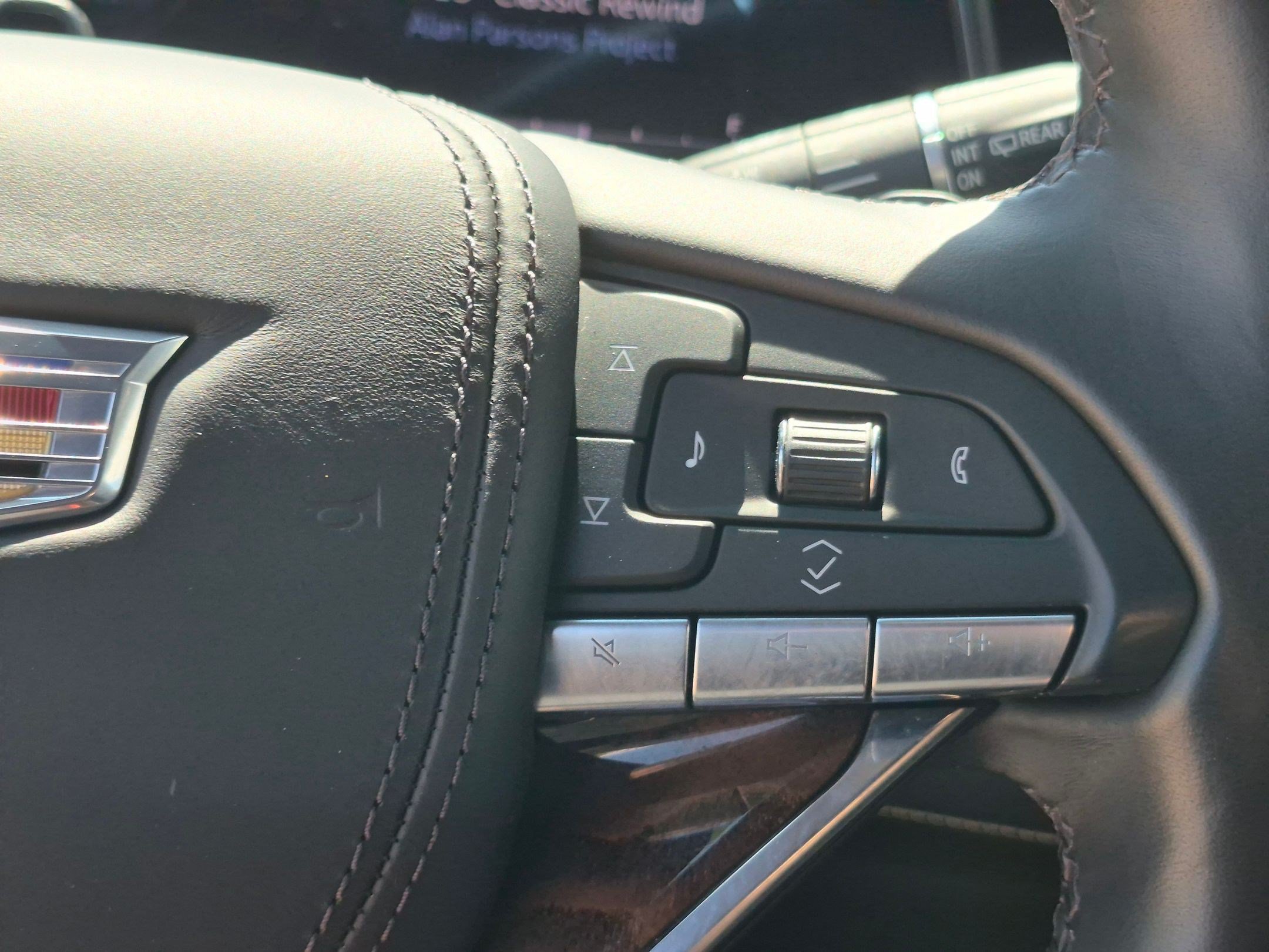 Certified 2022 Cadillac Escalade Sport Platinum AWD/4WD image 17