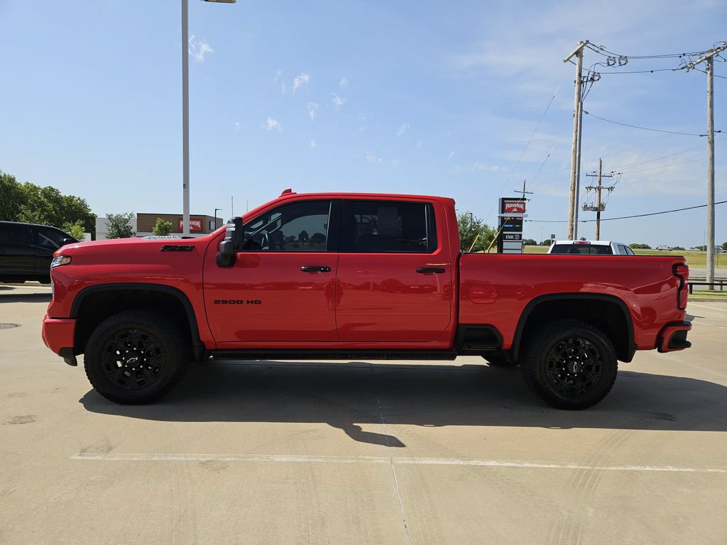 Used 2024 Chevrolet Silverado 2500 LTZ w/ LTZ Plus Package AWD/4WD image 4