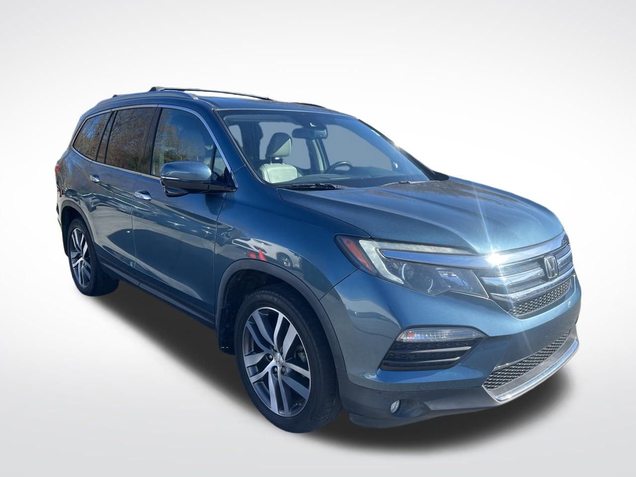 Used 2017 Honda Pilot Touring image 9