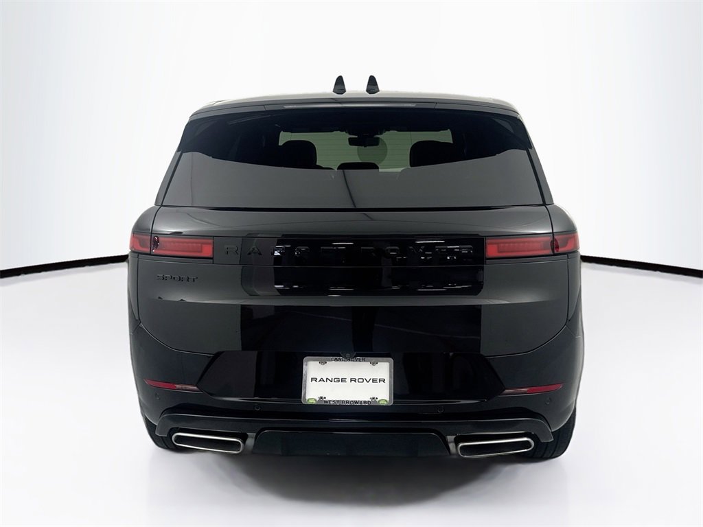 New 2026 Land Rover Range Rover Sport Dynamic SE image 6