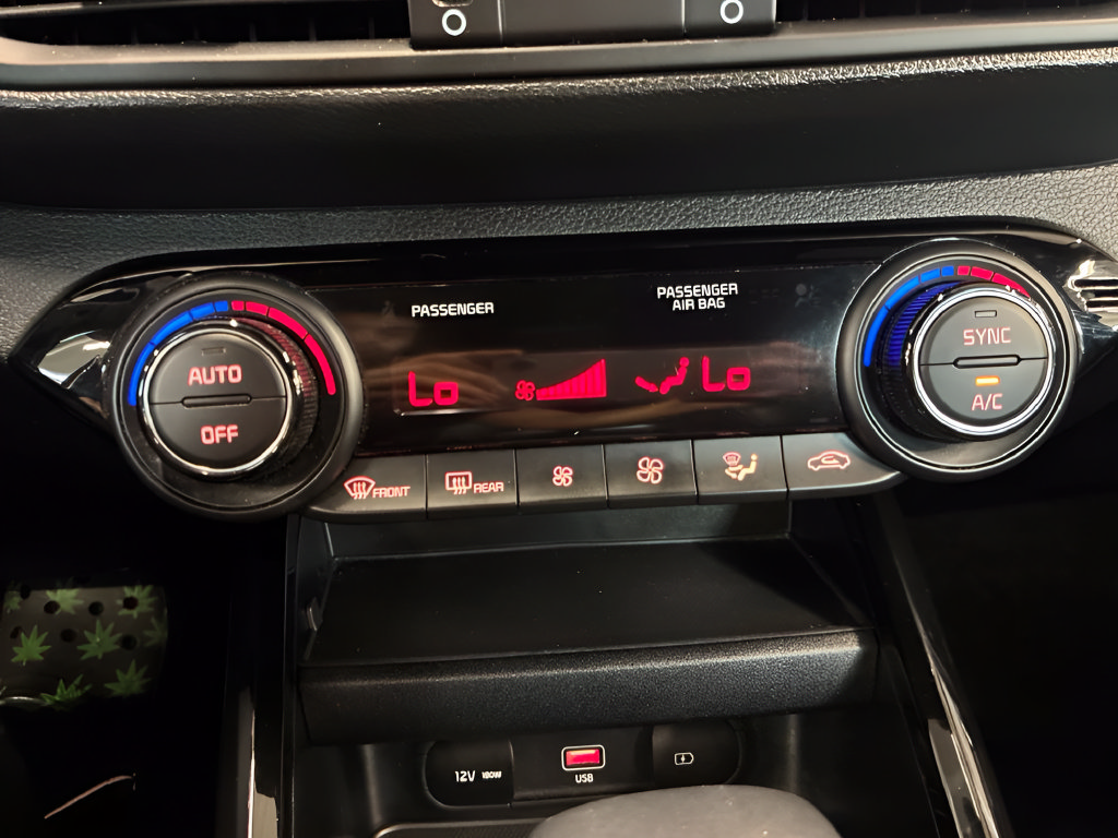 Certified 2023 Kia Forte GT-Line FWD image 31
