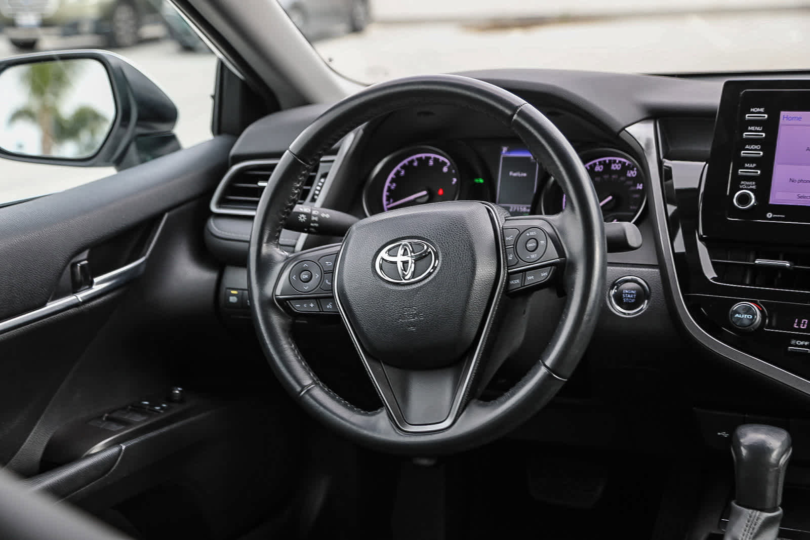 Used 2021 Toyota Camry SE w/ Convenience Package image 15