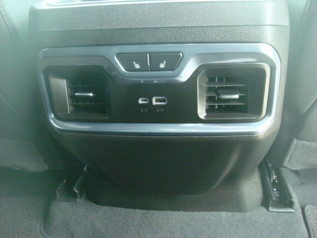 Certified 2026 Chevrolet Silverado 1500 High Country w/ Technology Package AWD/4WD image 28