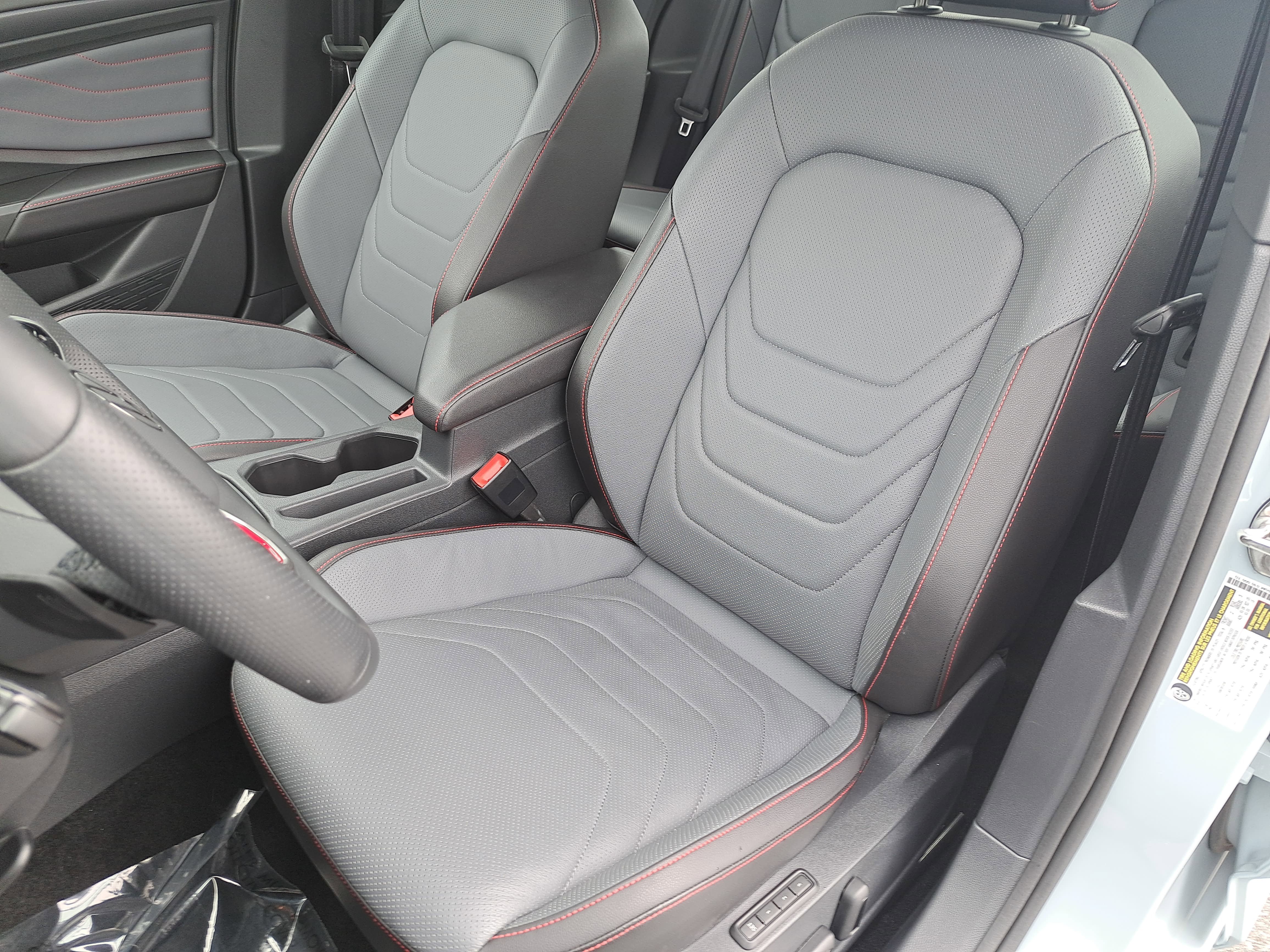 Certified 2025 Volkswagen Jetta GLI Autobahn w/ GLI Black Package FWD image 14