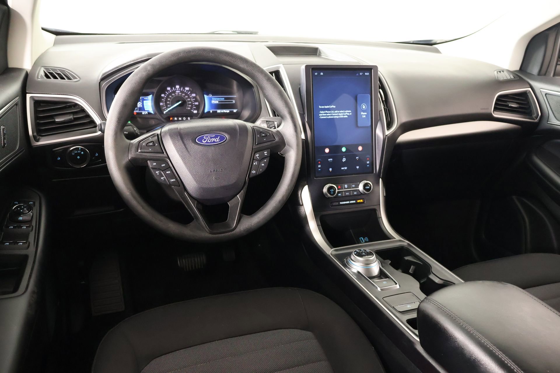 Used 2024 Ford Edge SE AWD/4WD image 2