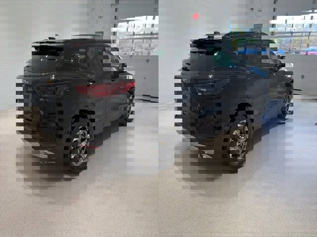 New 2025 Chevrolet Blazer LT w/ Convenience Package image 6