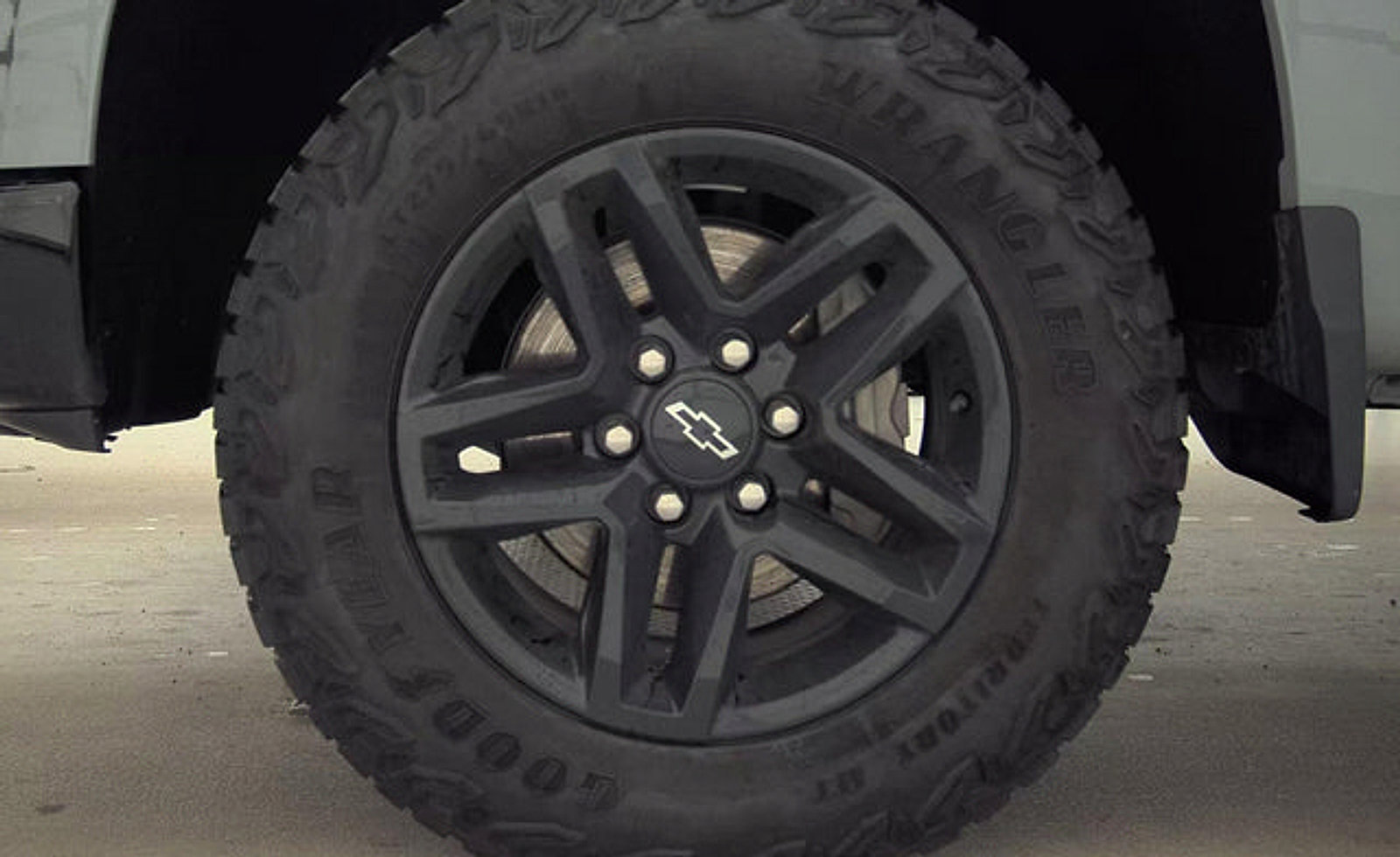 Used 2024 Chevrolet Silverado 1500 LT Trail Boss w/ Protection Package AWD/4WD image 19