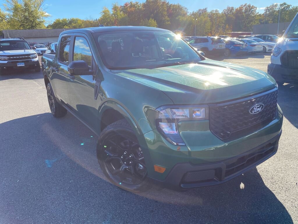 New 2025 Ford Maverick XLT w/ XLT Luxury Package