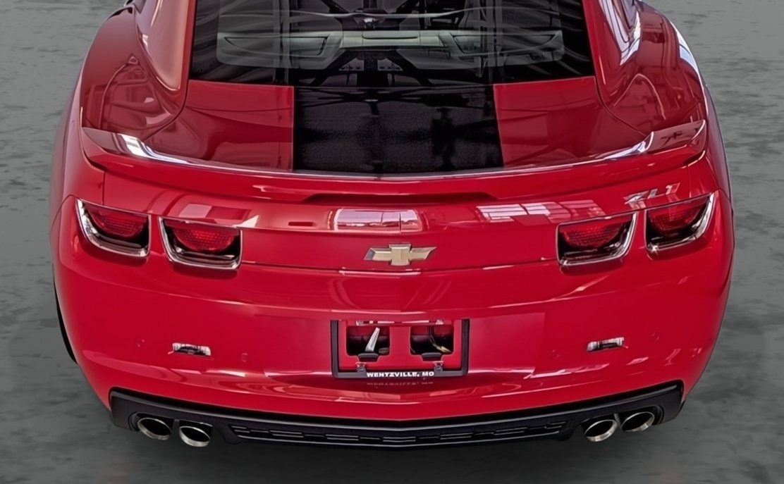 Used 2013 Chevrolet Camaro ZL1 w/ Gray Stripe Package RWD image 12