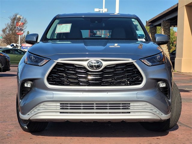 Certified 2023 Toyota Highlander LE image 3