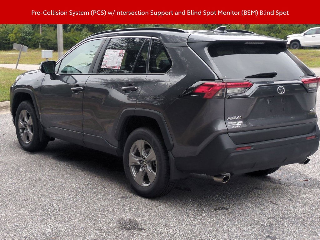 Used 2024 Toyota RAV4 XLE w/ Convenience Package FWD image 8