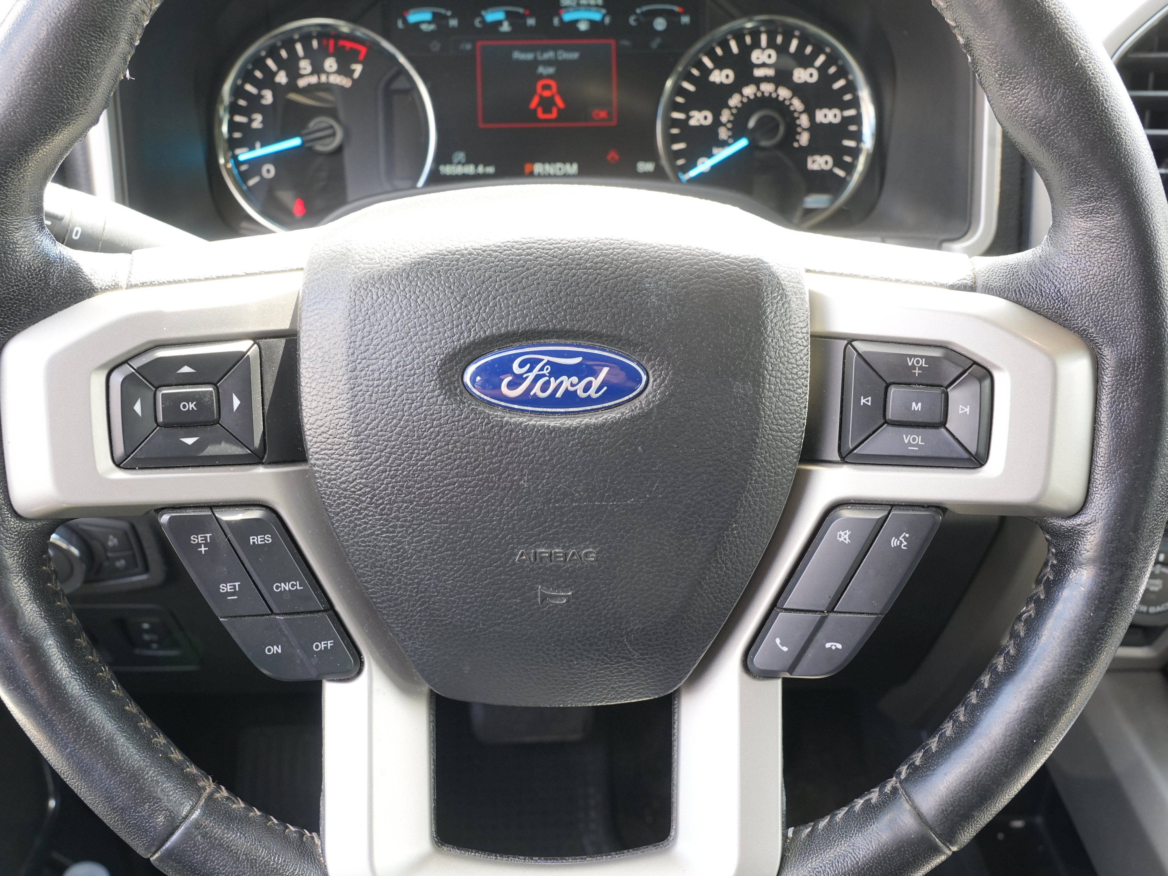Used 2019 Ford F150 Lariat w/ Trailer Tow Package AWD/4WD image 24