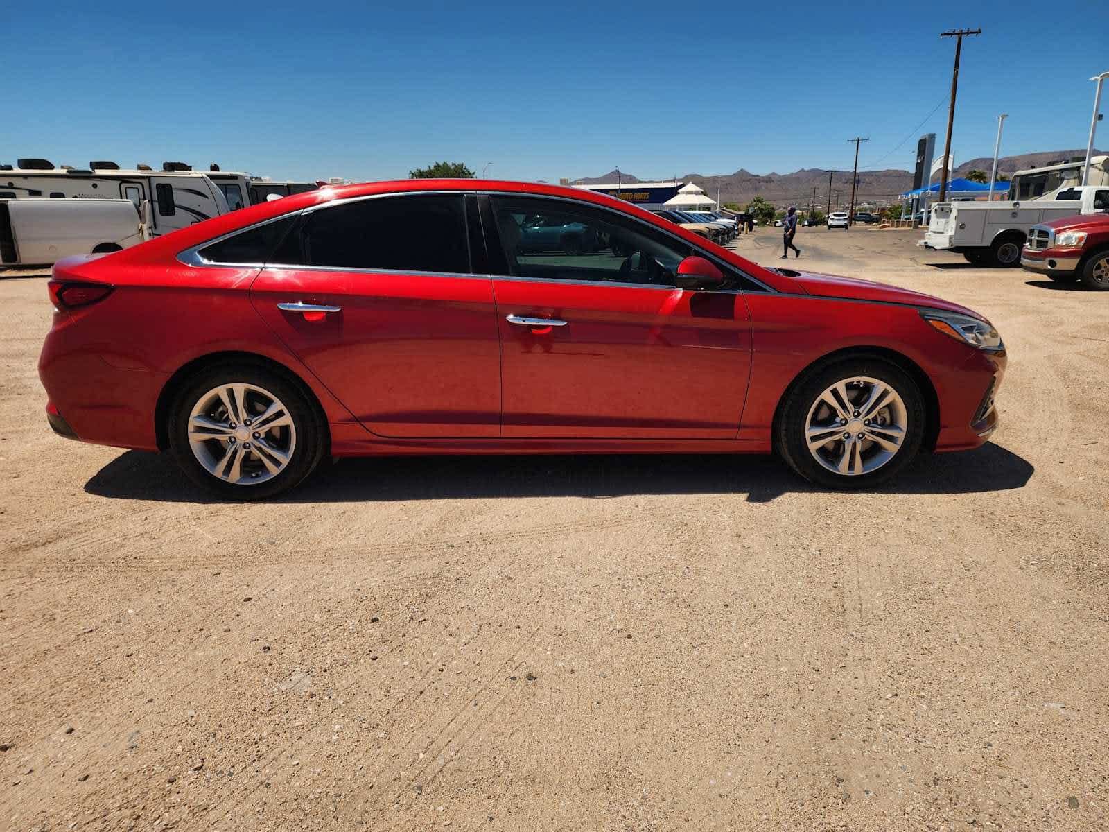 Used 2018 Hyundai Sonata Limited w/ Limited Ultimate Package 03 FWD image 4