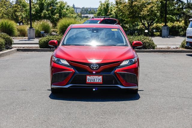 Used 2022 Toyota Camry XSE FWD image 7