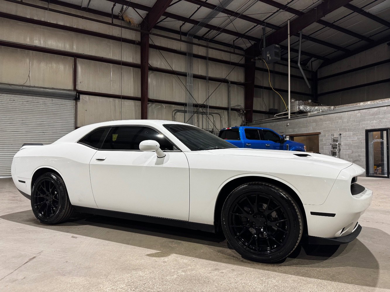 Used 2019 Dodge Challenger SXT RWD image 3
