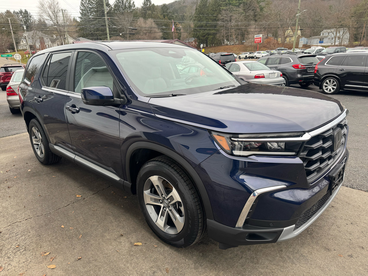 Used 2023 Honda Pilot EX-L image 3