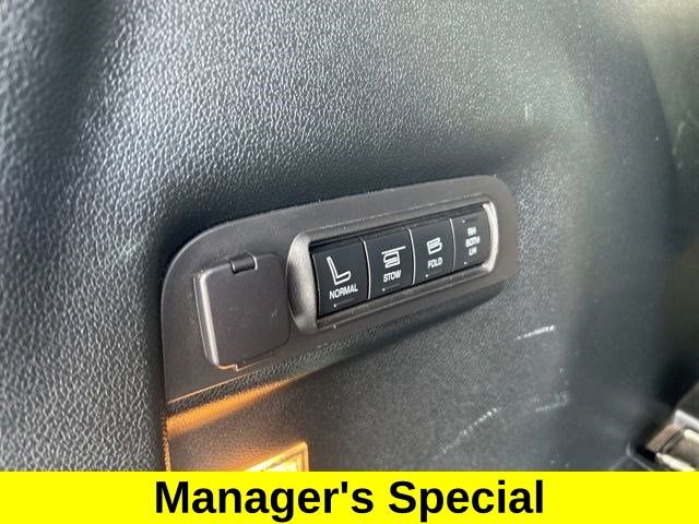 Used 2019 Ford Explorer Platinum image 42