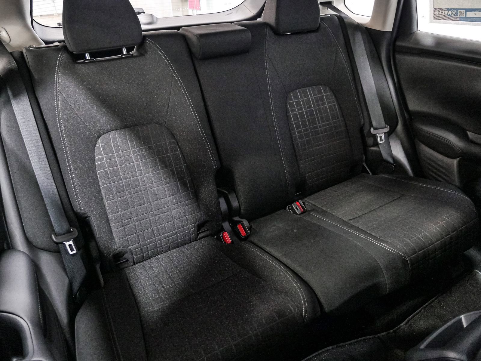 Used 2023 Honda HR-V LX image 22