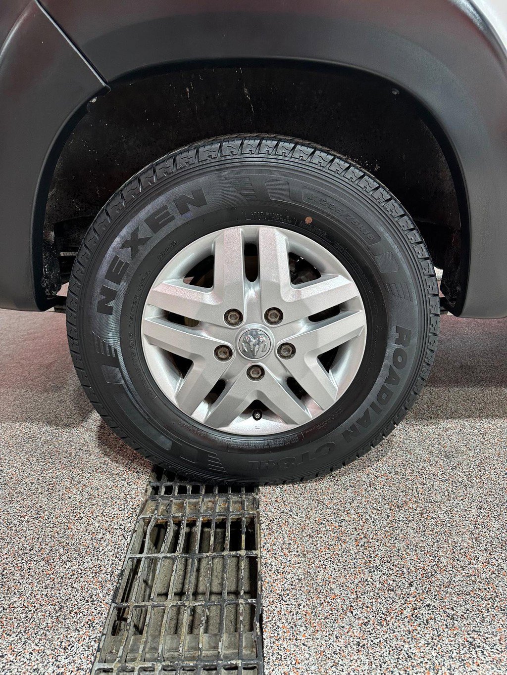 Used 2017 RAM ProMaster 2500 w/ Premium Appearance Group image 20