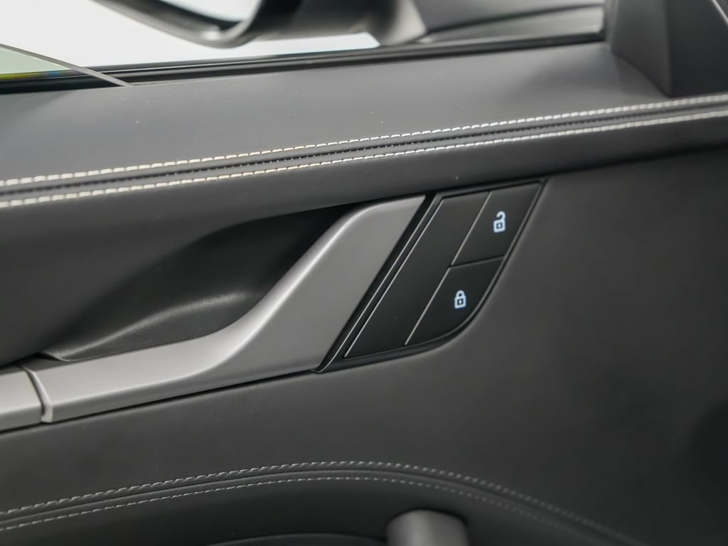 Certified 2023 Porsche 911 Carrera S RWD image 19