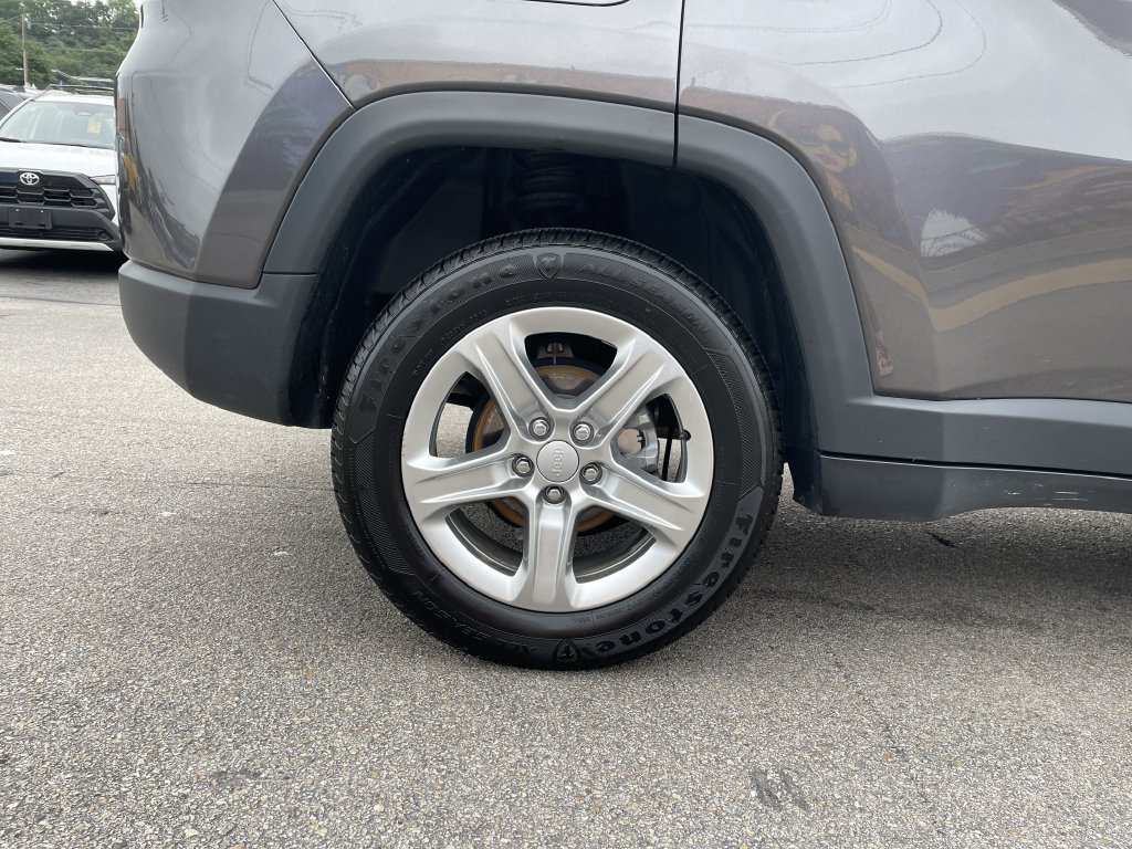 Certified 2024 Jeep Compass Latitude AWD/4WD image 12