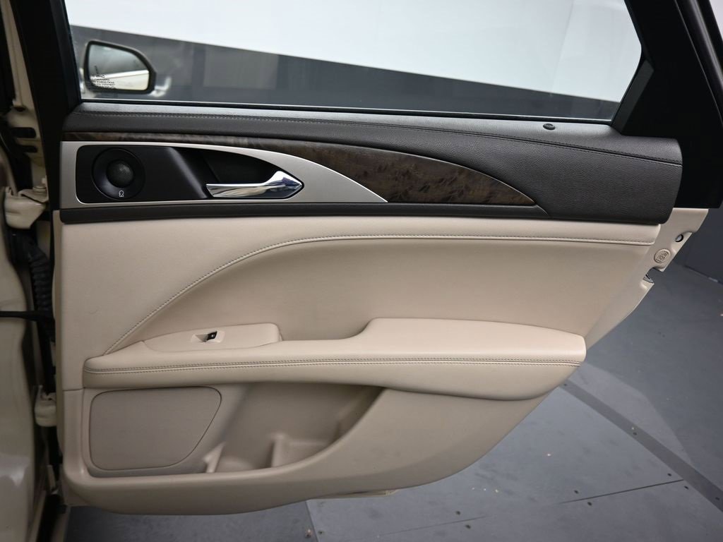 Used 2018 Lincoln MKZ Reserve w/ Technology Package image 34