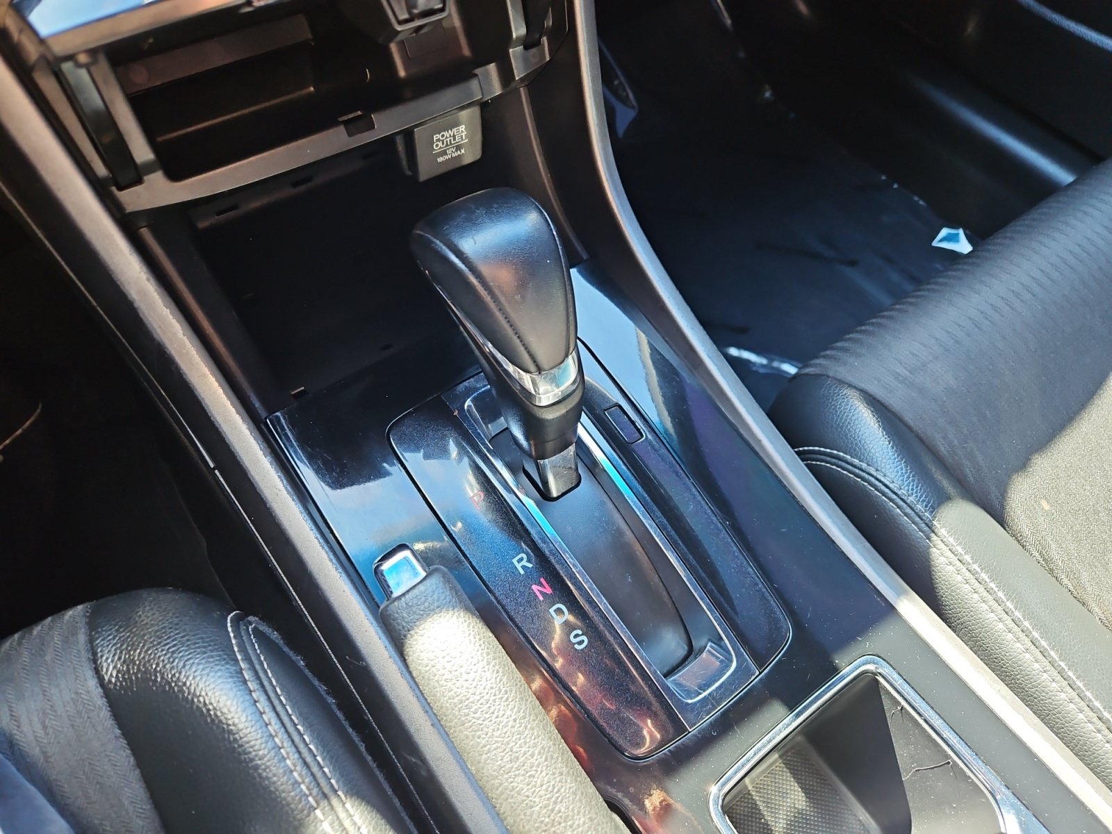 Used 2017 Honda Accord Sport image 19