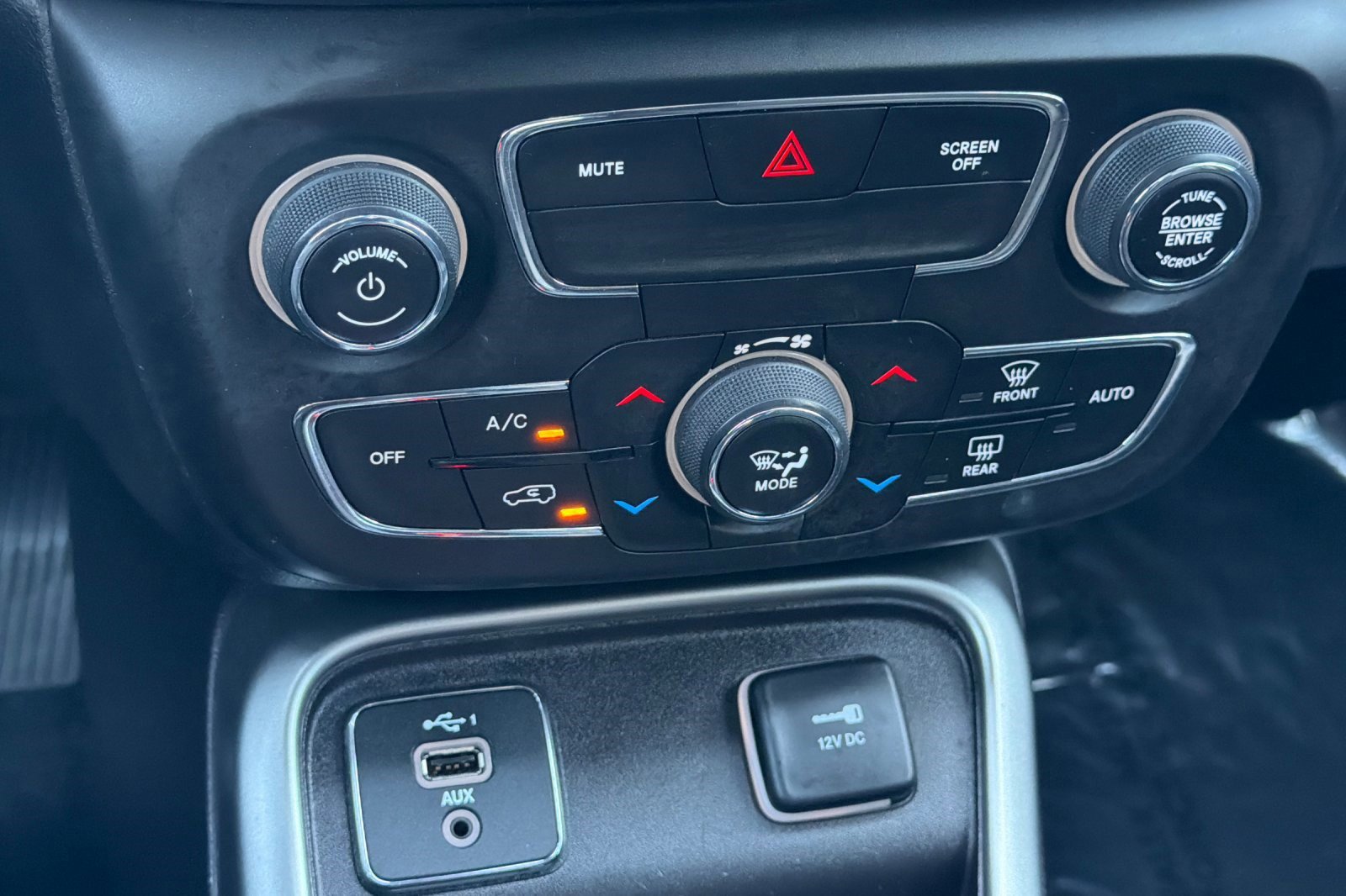 Used 2020 Jeep Compass Latitude image 18