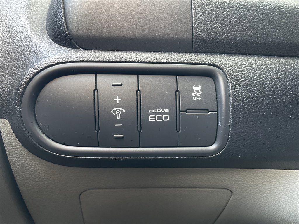 Used 2015 Kia Forte LX image 30