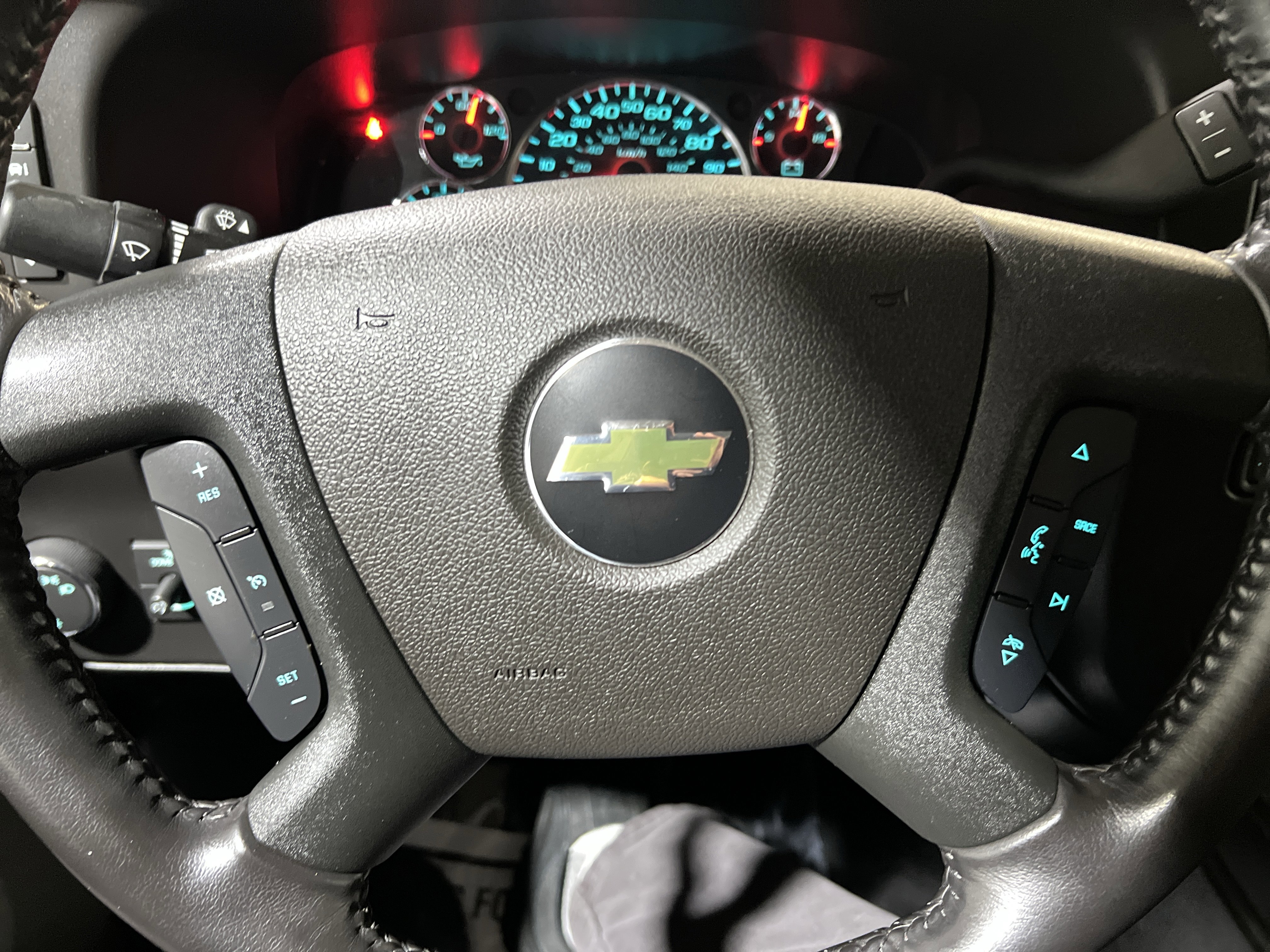 Certified 2023 Chevrolet Express 3500 w/ Driver Convenience Package image 20