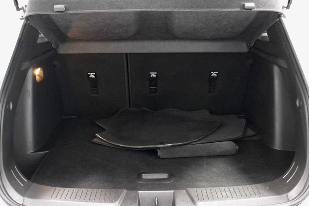 Used 2024 Chevrolet Trax RS FWD image 13