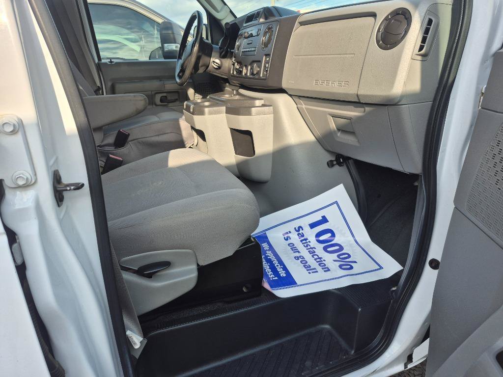 Used 2014 Ford E-250 and Econoline 250 w/ Power Group RWD image 25
