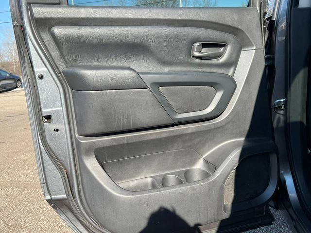 Used 2018 Nissan Titan S w/ S Utility Package image 30