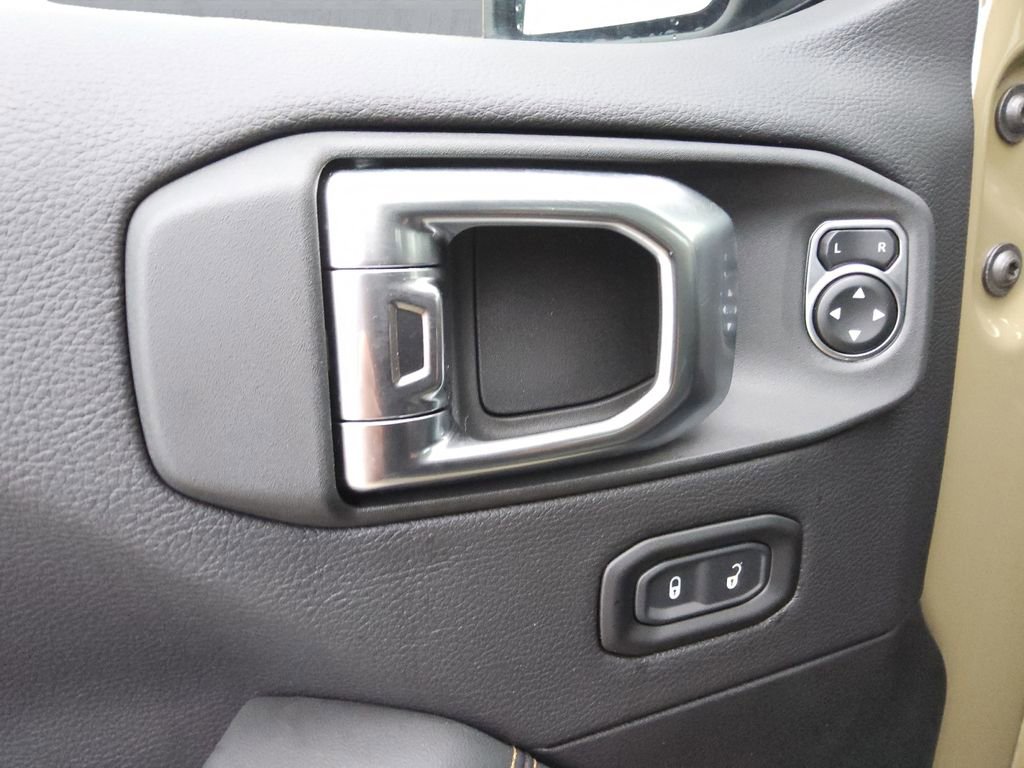 New 2026 Jeep Gladiator Sport S image 18